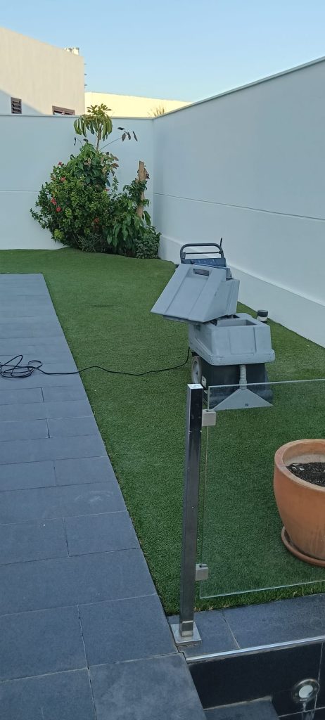 Limpieza y desinfeccion profesional de cesped artificial - Limcesped Sevilla